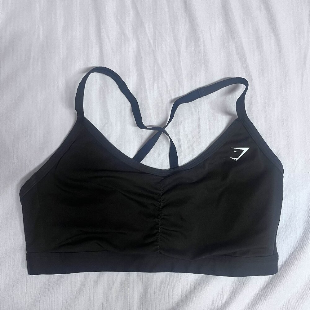 Gymshark strappy sports bra, Black color, M size